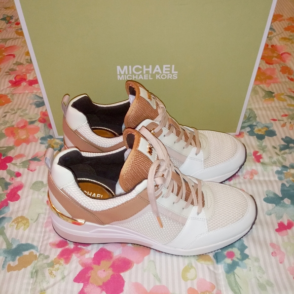 Michael Kors Georgie Trainer Sneakers - Picture 2 of 12